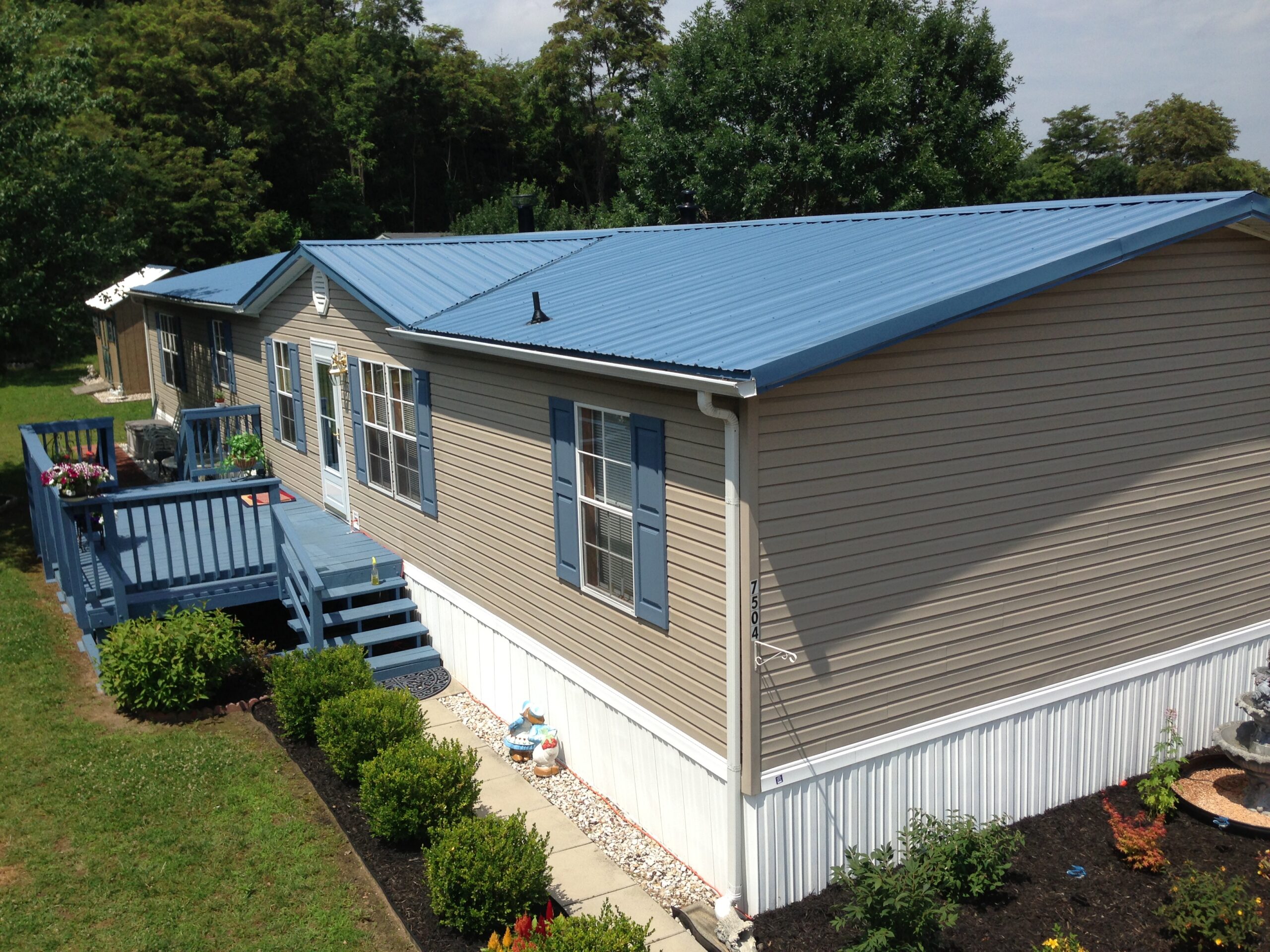 Mobile Home Roof: Understanding Maintenance and Repair